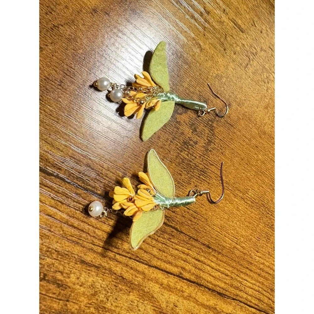 Vintage style Osmanthus Tassel Earrings Floral Velvet Dangle Hook Earrings new